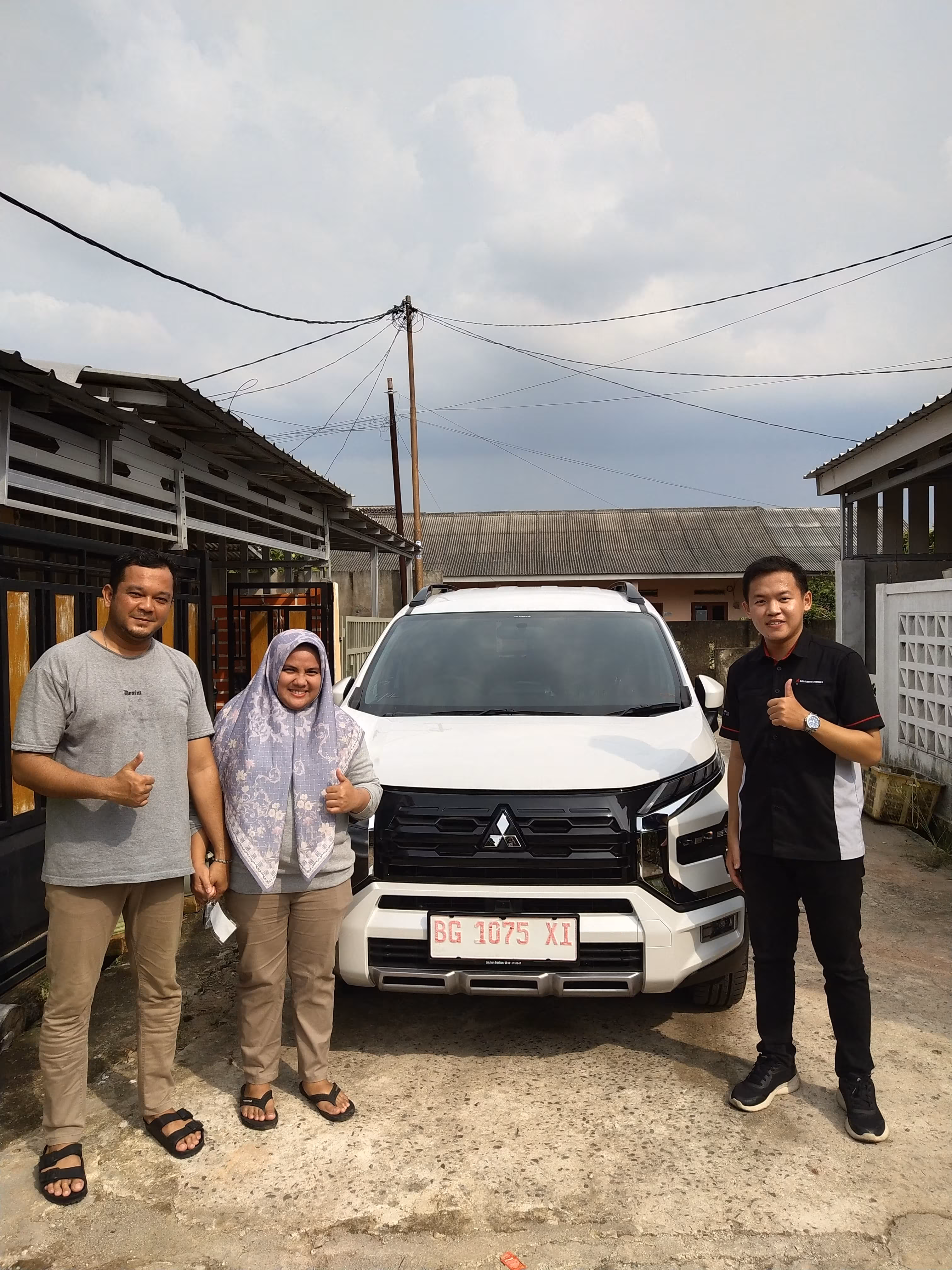 Penyerahan unit XPANDER EXCEED di Seberang Ulu